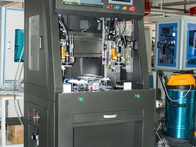 堅(jiān)豐自動(dòng)擰螺絲機(jī)應(yīng)用-堅(jiān)豐股份 堅(jiān)豐自動(dòng)擰螺絲機(jī)應(yīng)用-堅(jiān)豐股份